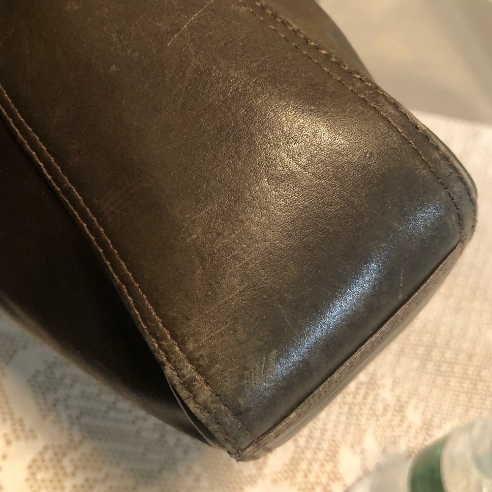 Tano | Leather Chocolate Brown Shoulder Bag - Picture 5 of 6